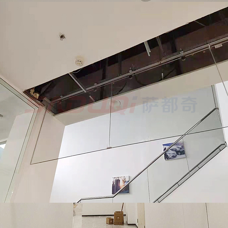 【江蘇擋煙垂壁】防火玻璃擋煙垂壁做多長一塊？